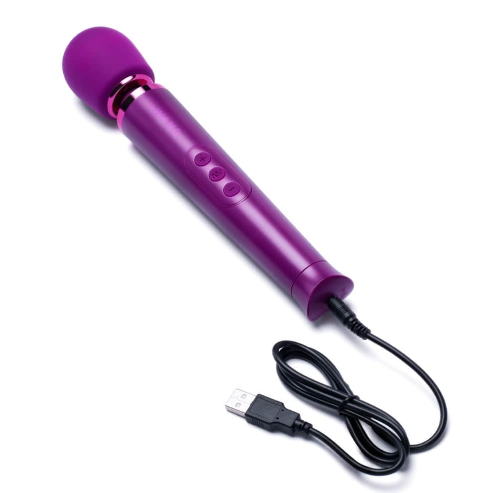 Le Wand Petite: Compact, Rechargeable Massager with Multiple Vibration Modes