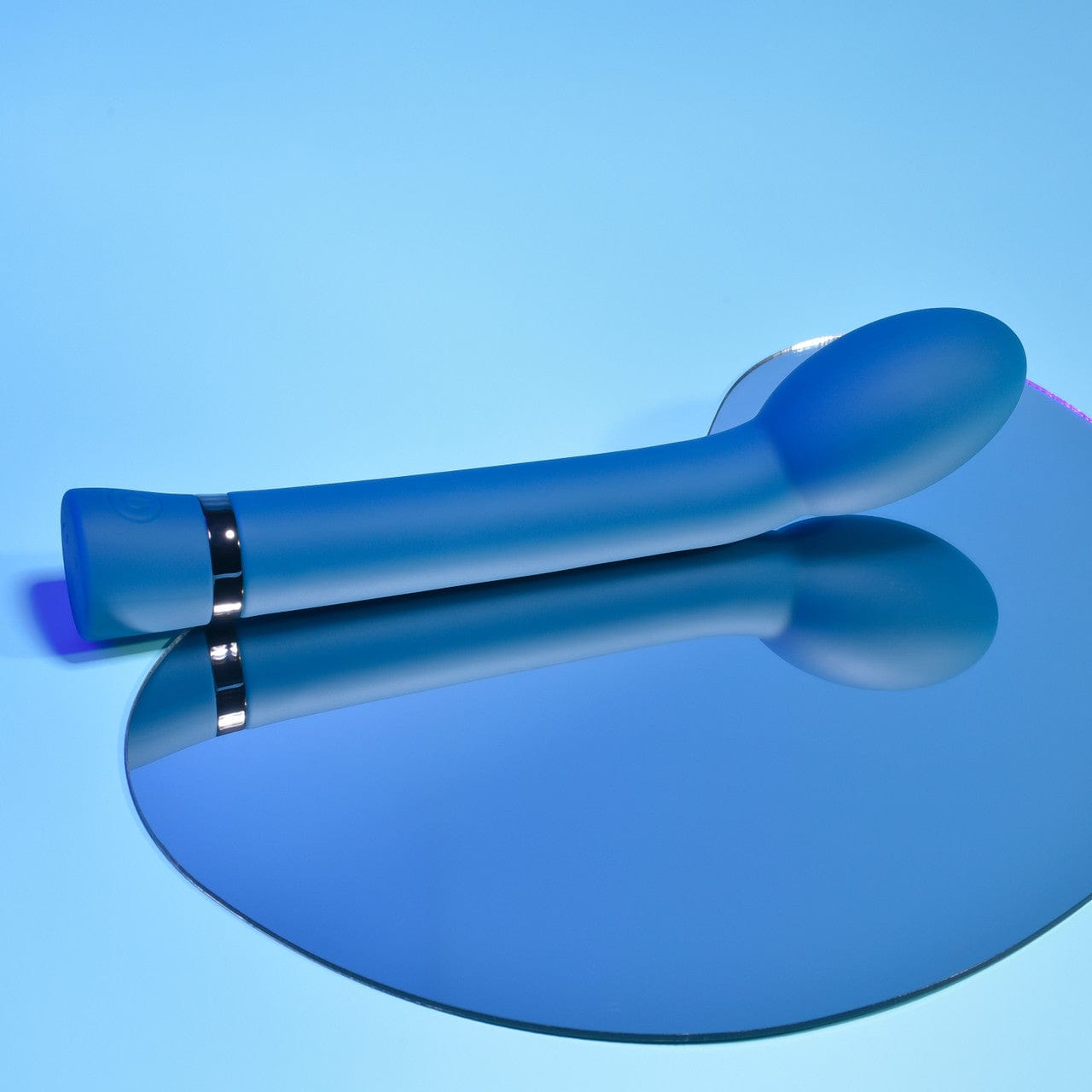 Playboy Premium On - The - Spot G - Spot Sexual Vibrator for Intense Pleasure