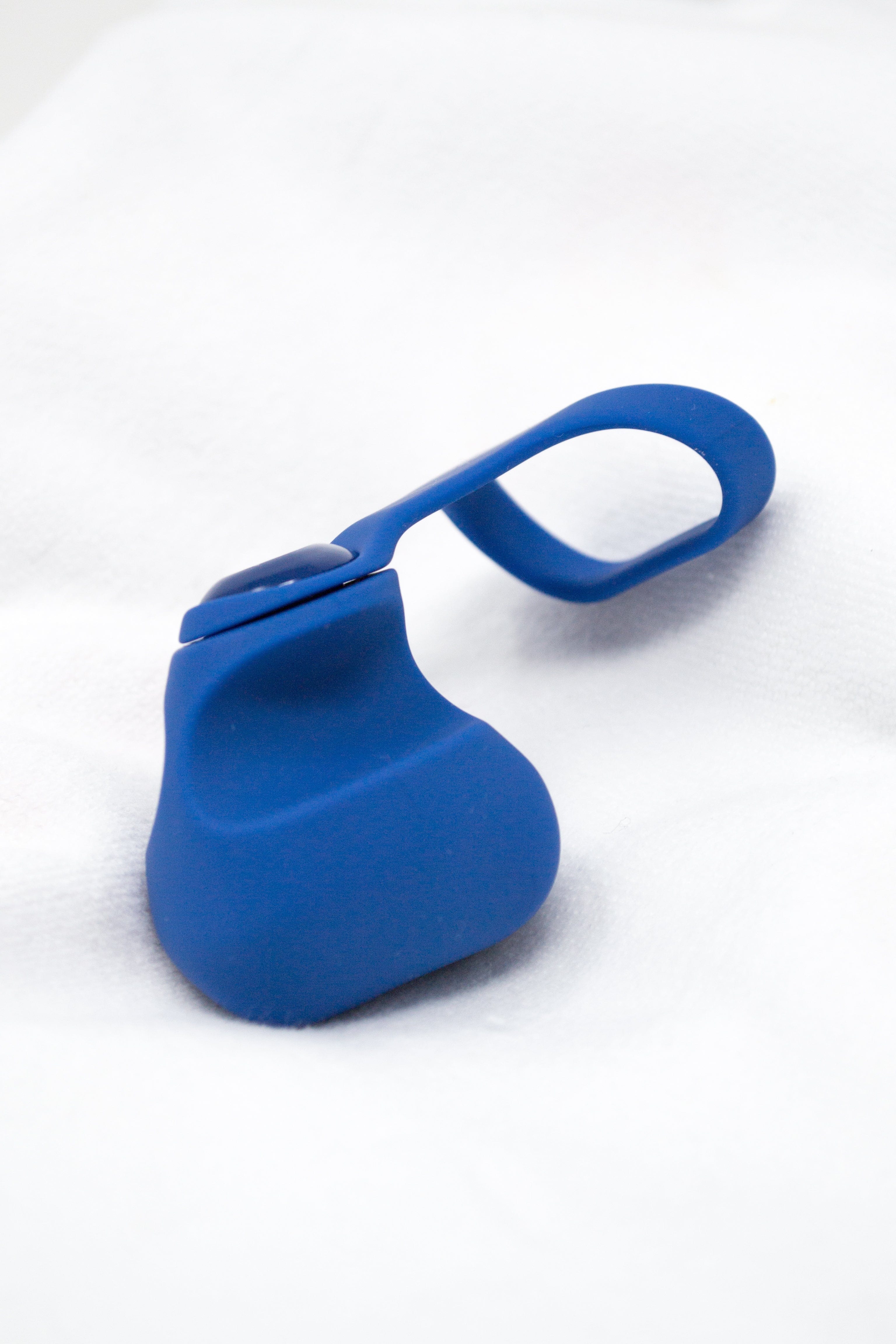 Dame Fin Discreet and Versatile Finger Vibrator for Personal Pleasure