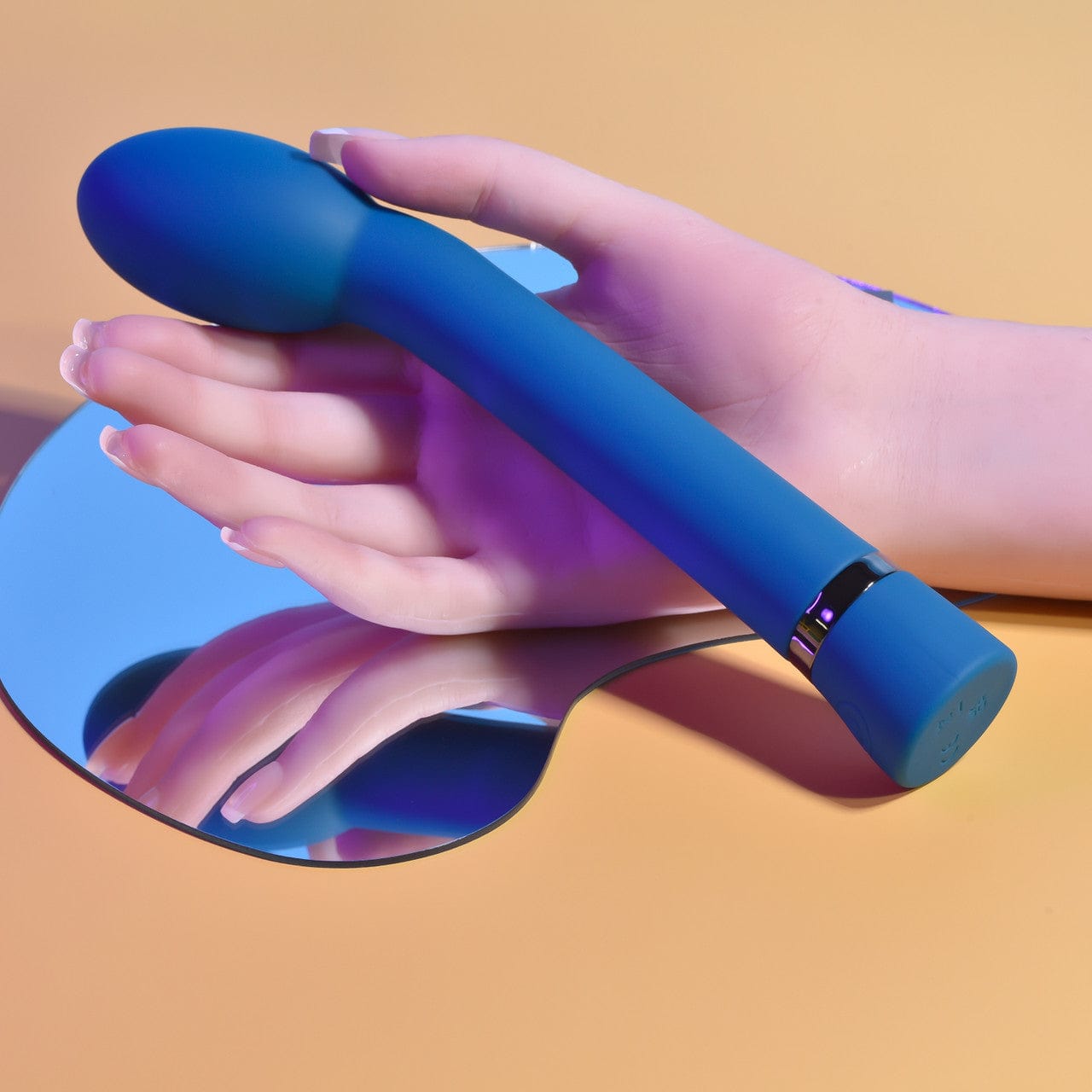 Playboy Premium On - The - Spot G - Spot Sexual Vibrator for Intense Pleasure