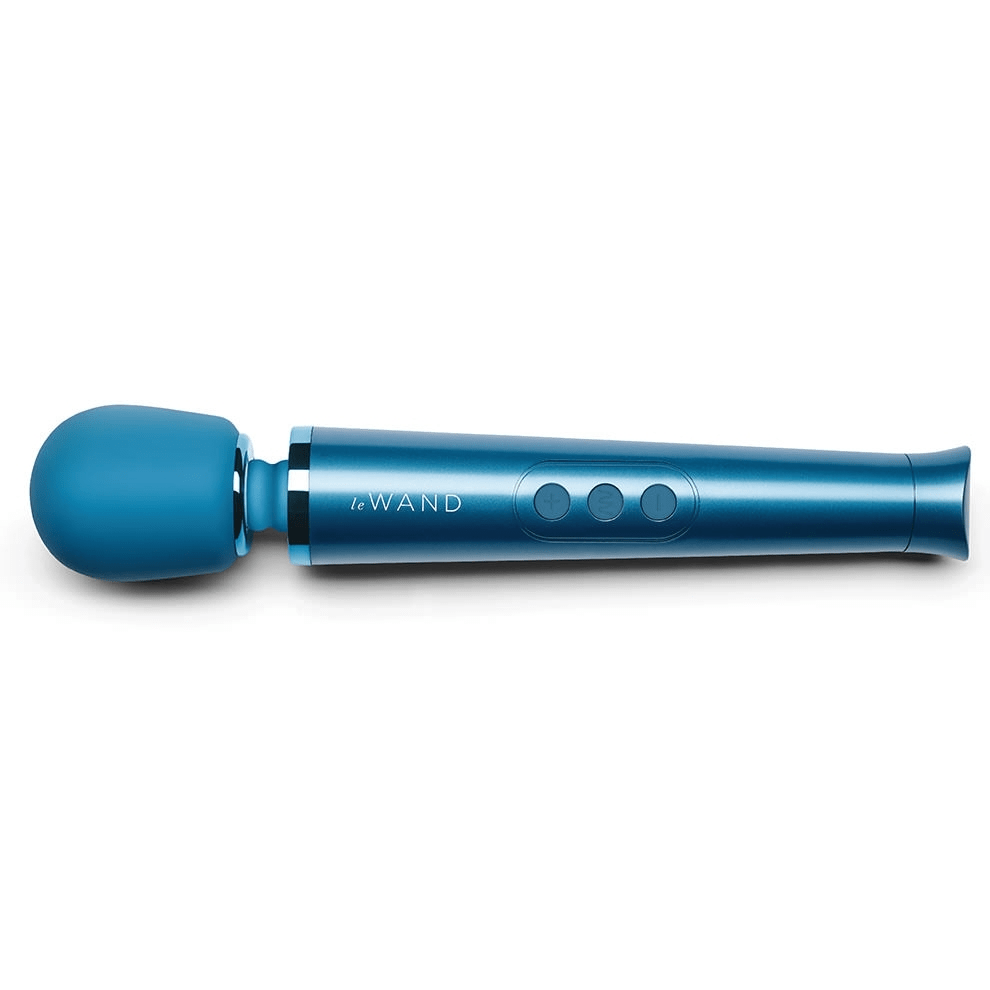 Le Wand Petite: Compact, Rechargeable Massager with Multiple Vibration Modes