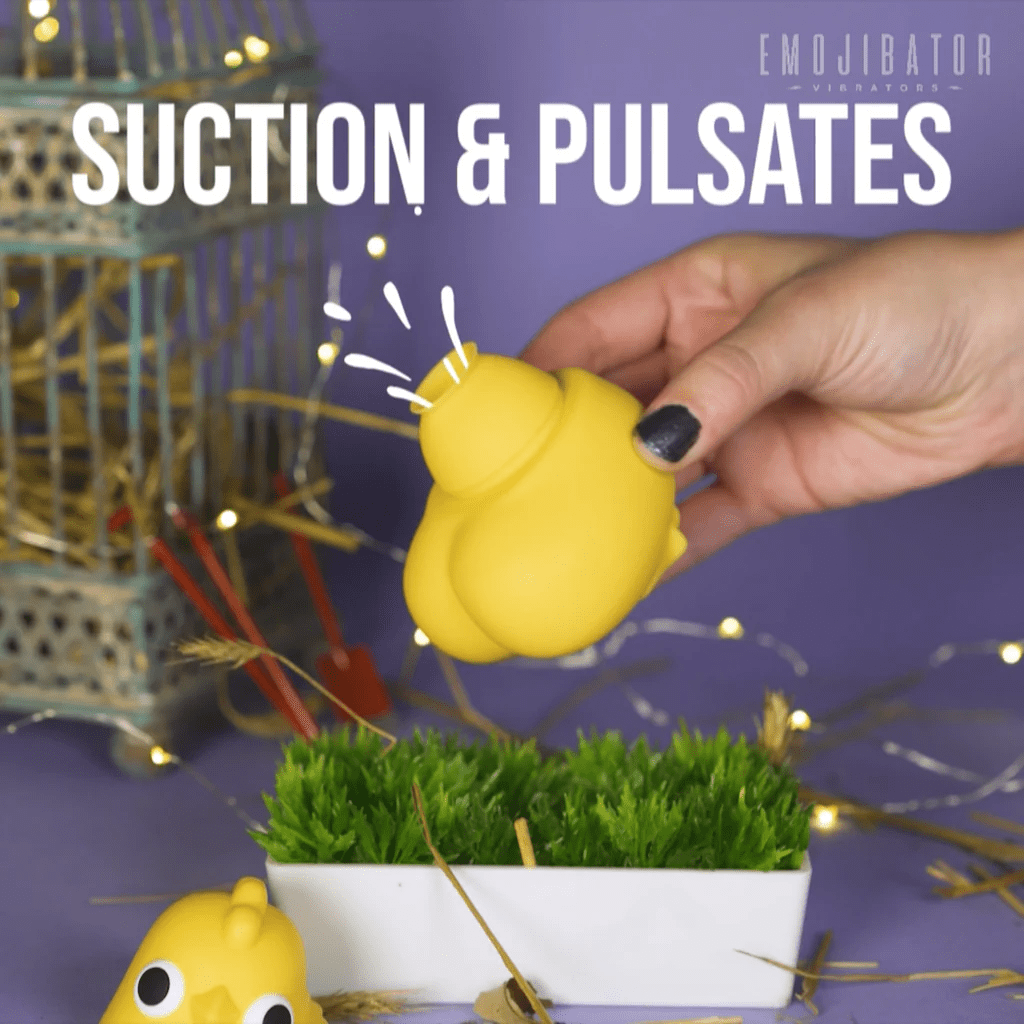 Adorable Emojibator Chickie - A Clitoral Vibrator for Exquisite Pleasure