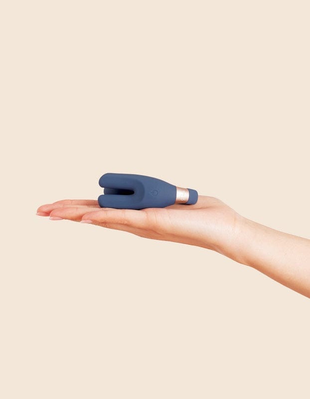 Deia Wearable Remotely Operated Dual-Pleasure Stimulator for Enhanced Intimacy