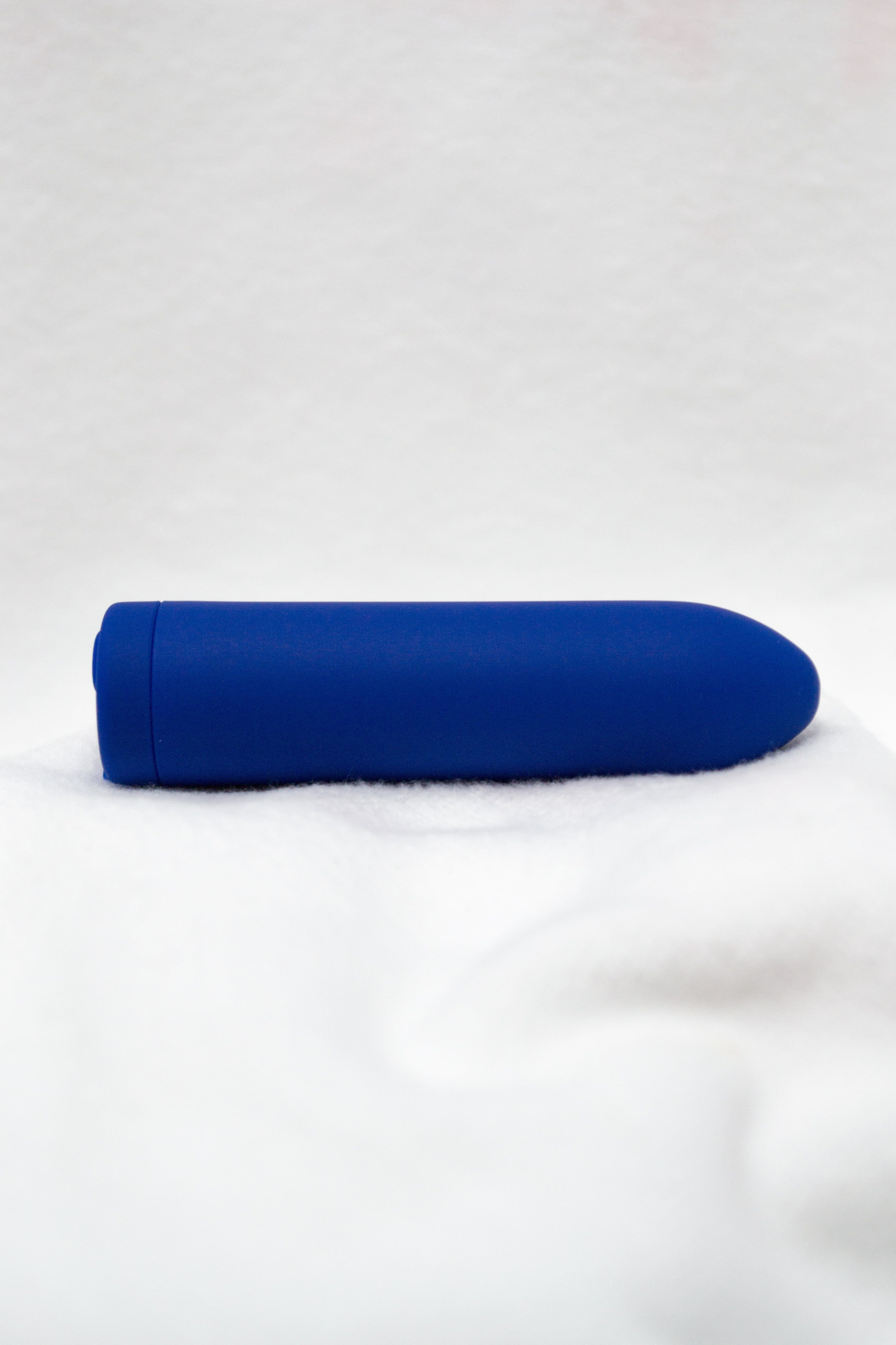 Dame Zee Rechargeable Bullet Vibrator with 3 Speeds and Water-Resistant Design