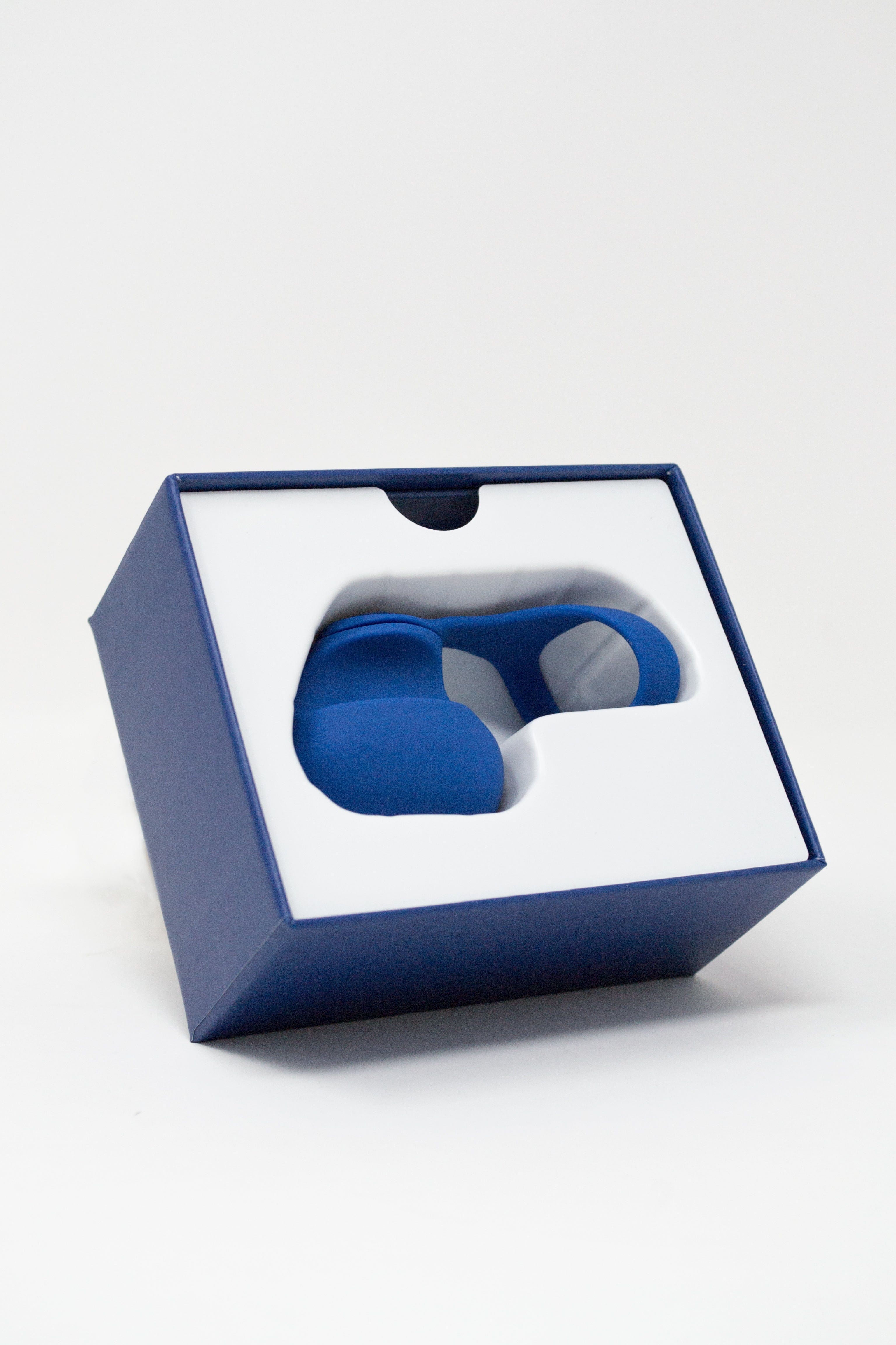 Dame Fin Discreet and Versatile Finger Vibrator for Personal Pleasure