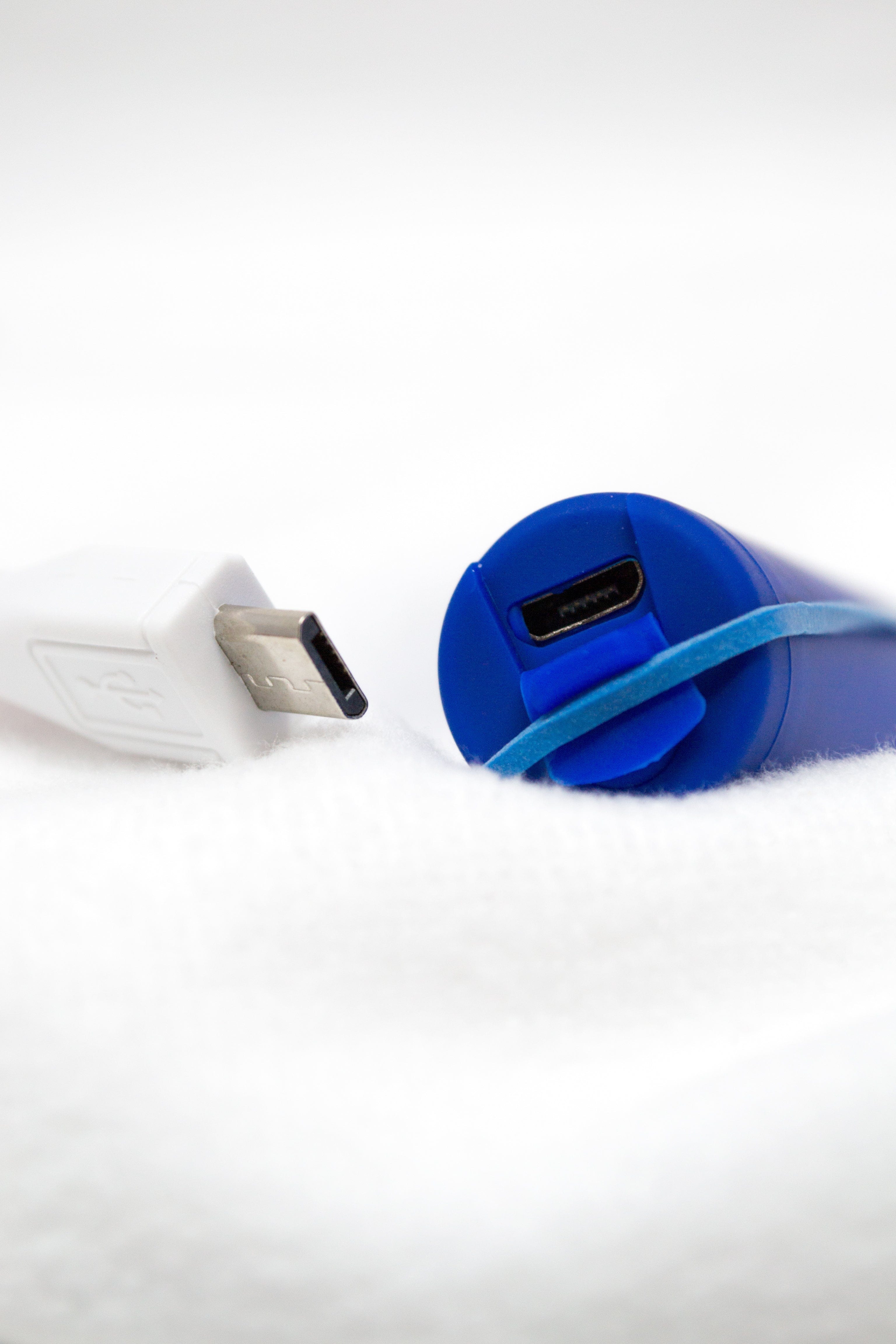 Dame Zee Rechargeable Bullet Vibrator with 3 Speeds and Water-Resistant Design