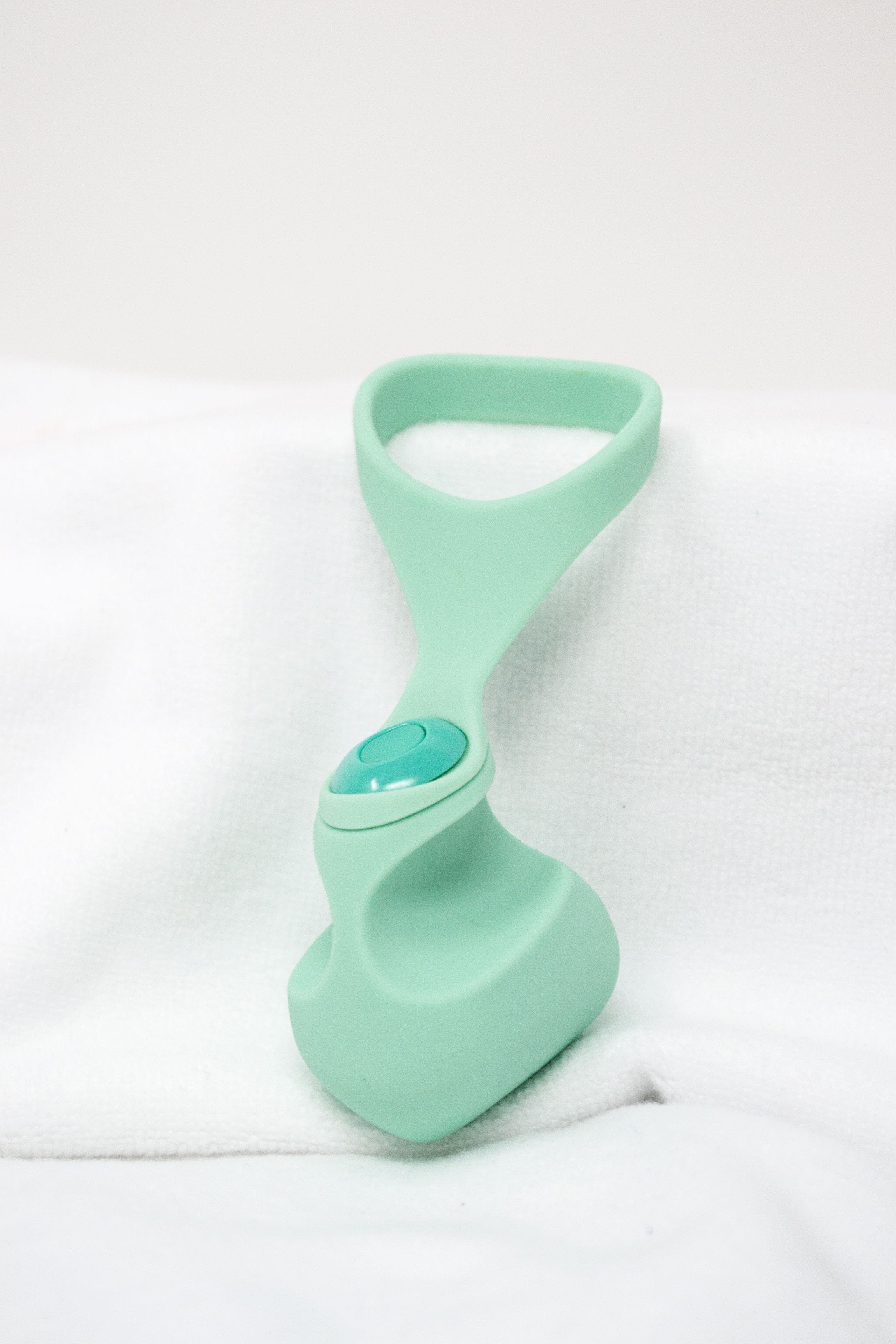 Dame Fin Discreet and Versatile Finger Vibrator for Personal Pleasure